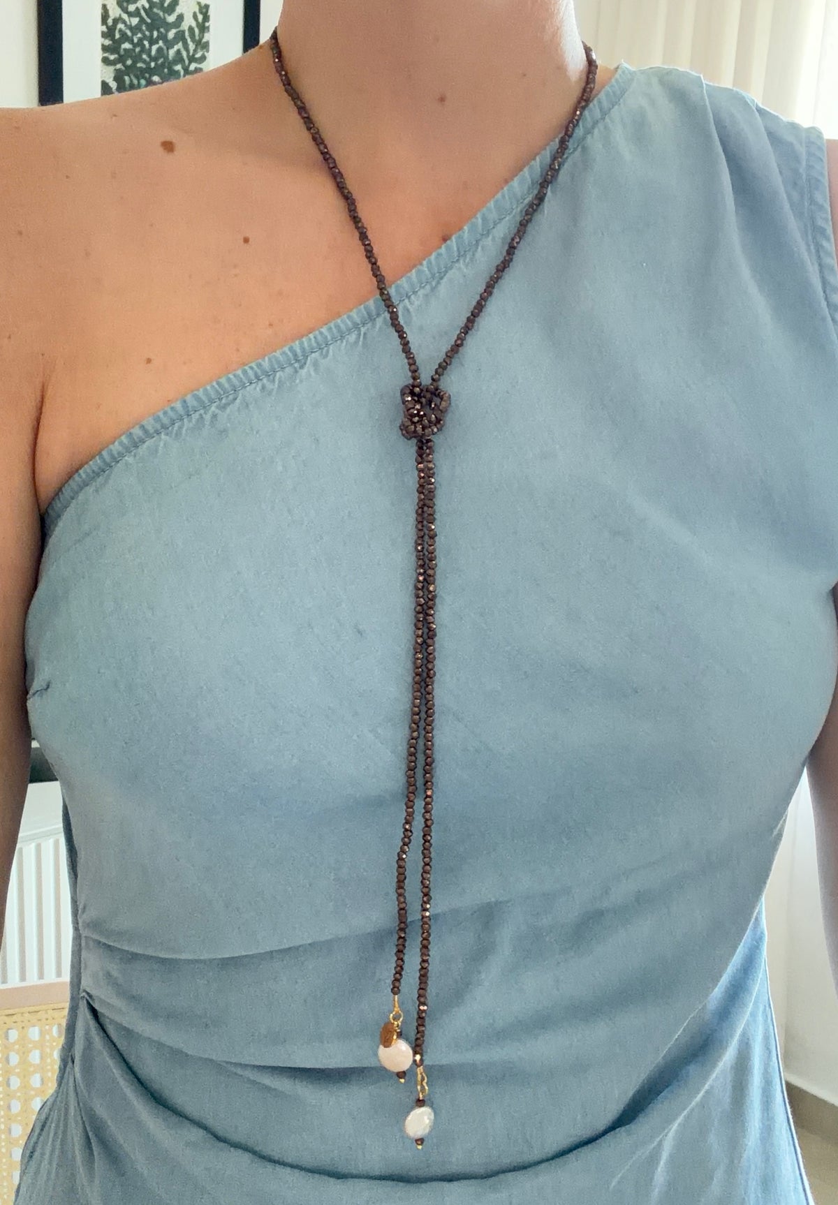 Nuria Lariat