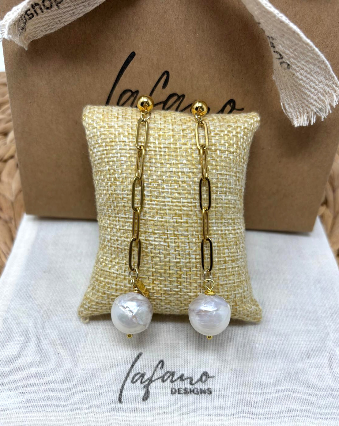 Classic Pearl Earrings image 1