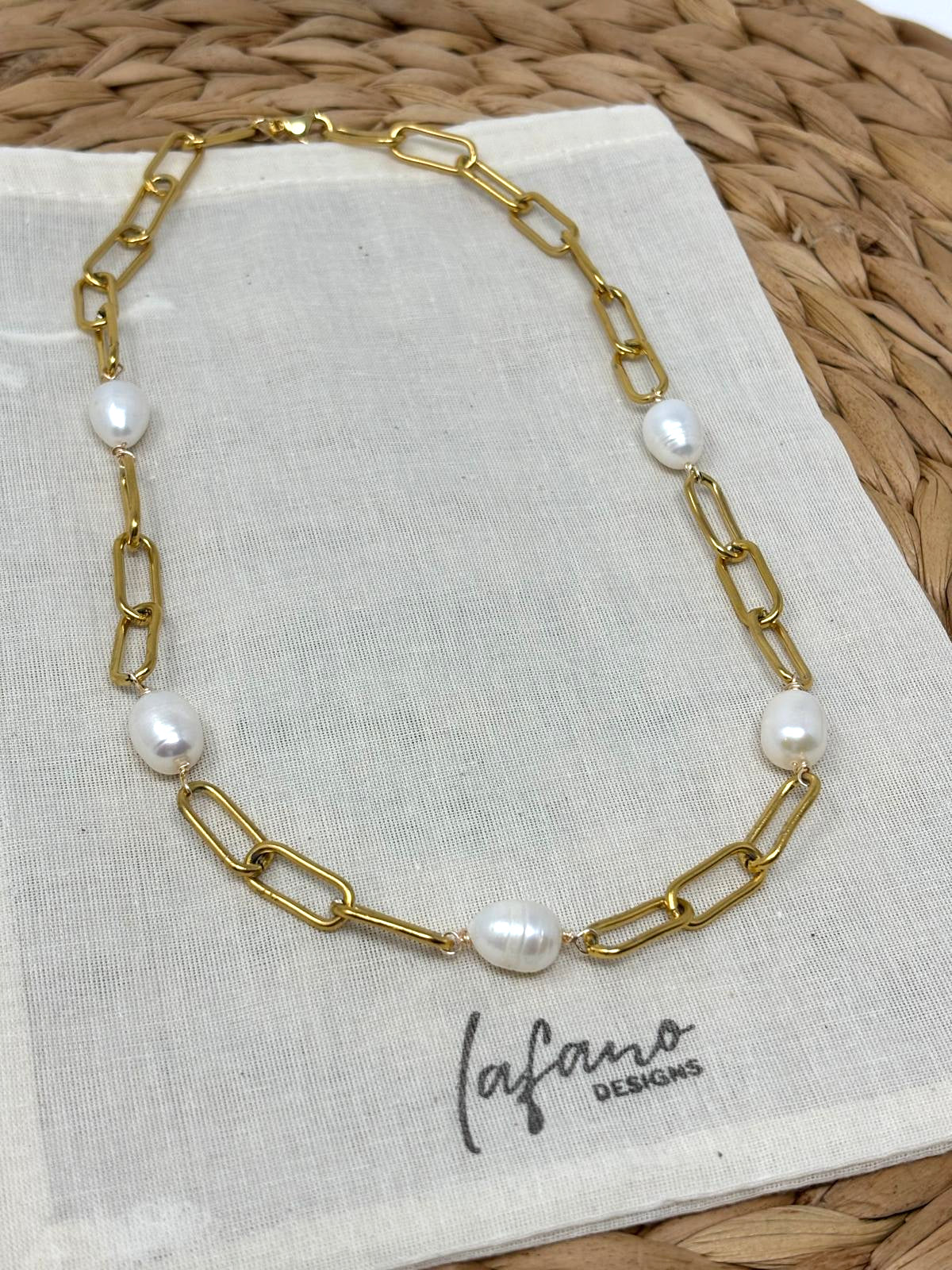 Paper Clip Pearl Stations Necklace image 0