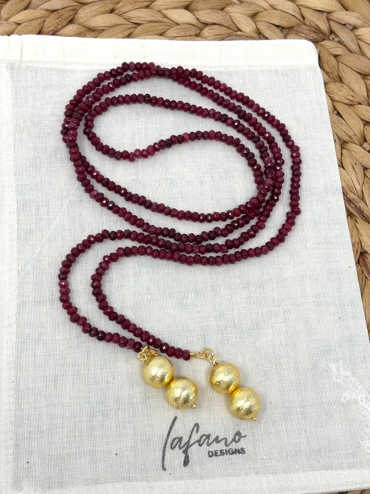 Sangría Lariat image 2