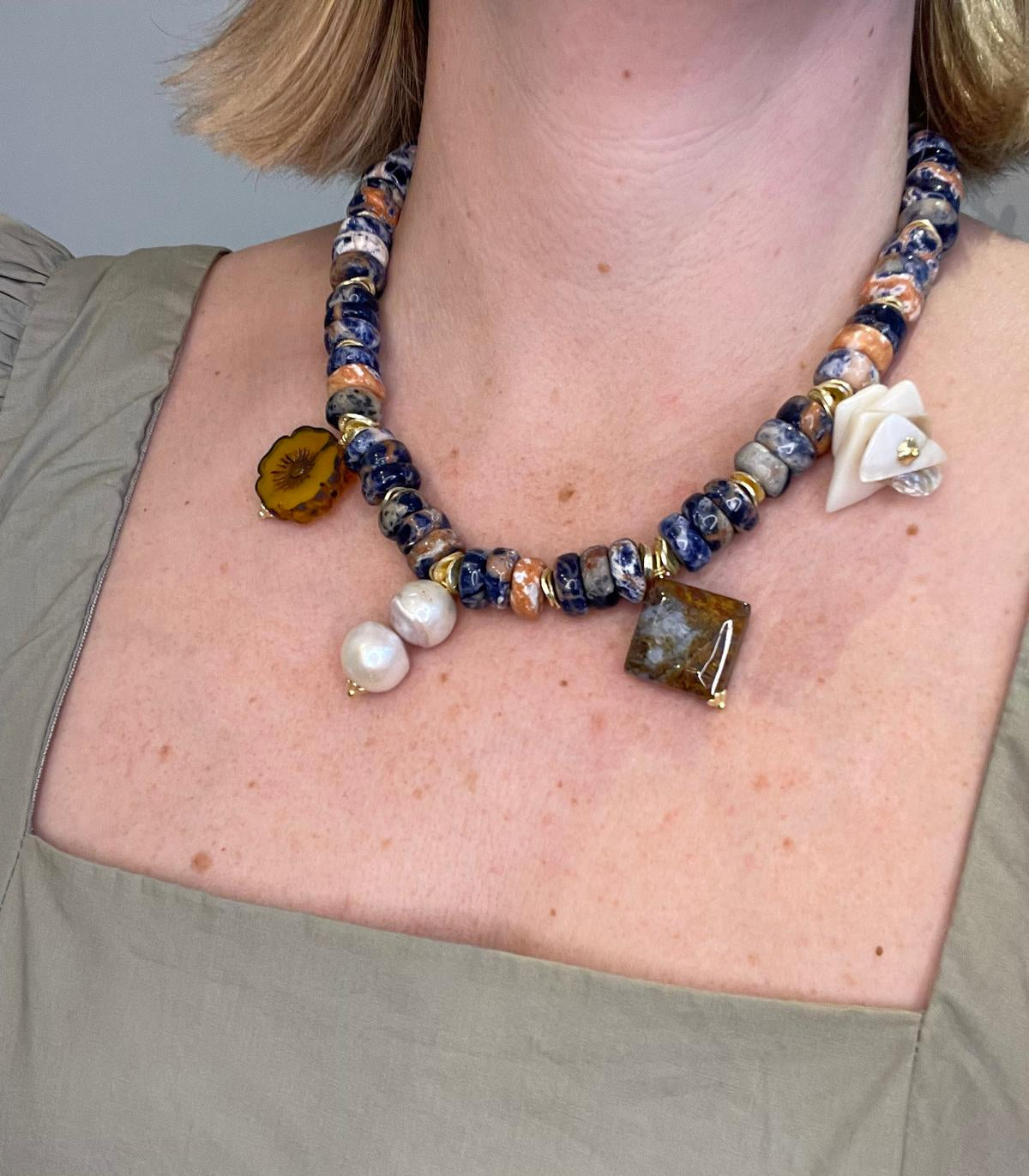 Amazona Necklace image 1