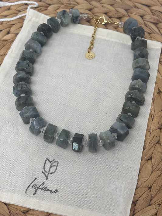 Paloma Gris Necklace