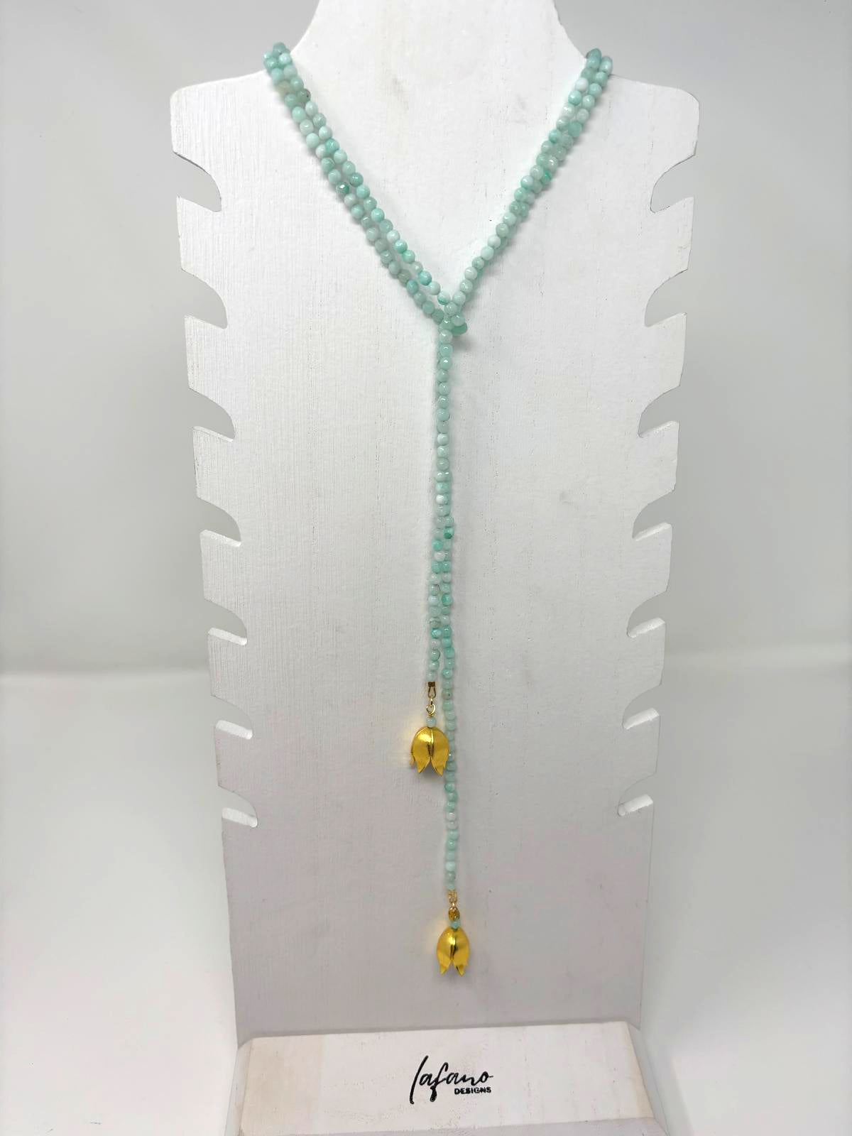 Tulip Lariat