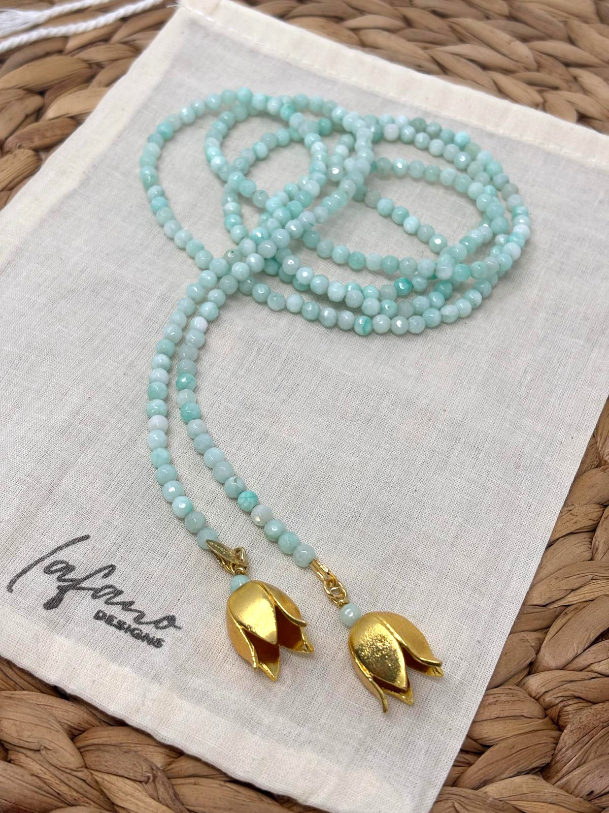 Tulip Lariat