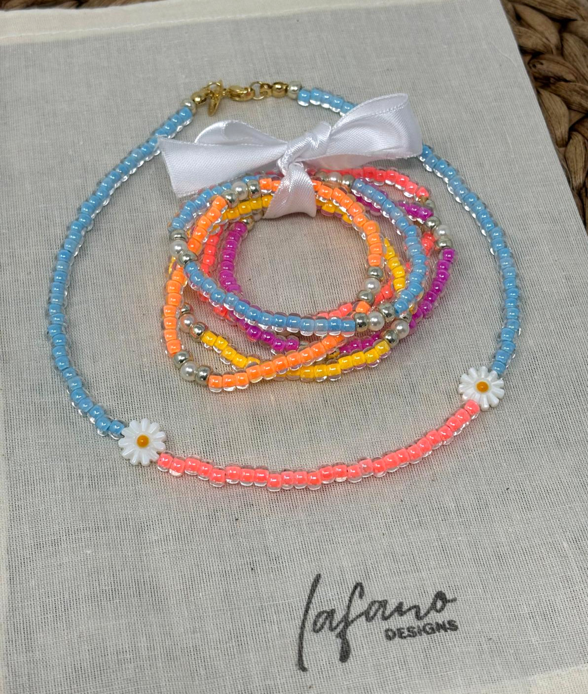 Daisy Necklaces image 4